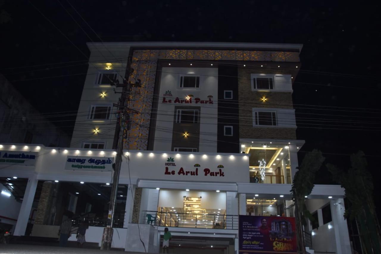 Le Arul Park Hotel Karaikal Kültér fotó