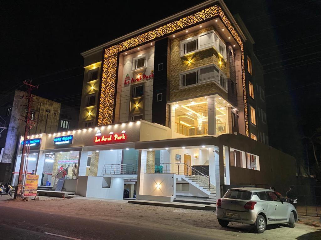 Le Arul Park Hotel Karaikal Kültér fotó