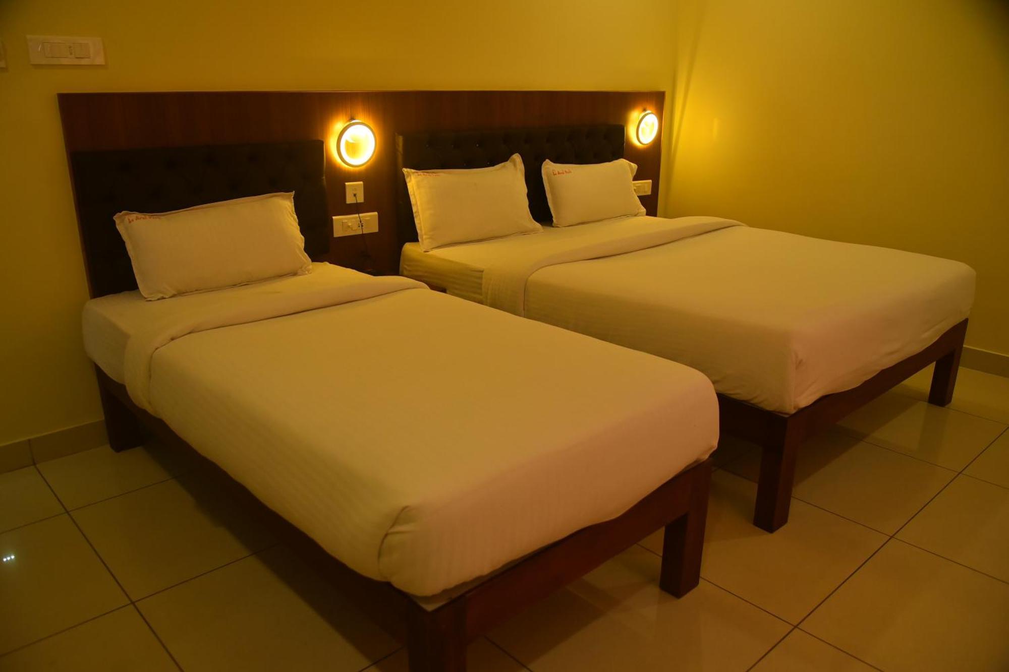 Le Arul Park Hotel Karaikal Kültér fotó